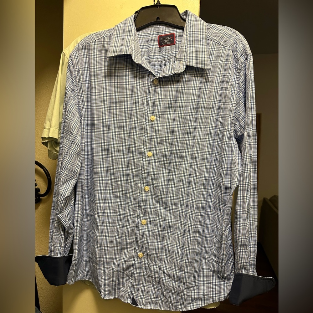 Untuckit performance shirt